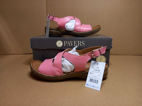 BOXED PAIR OF PAVERS CORAL SANDALS - SIZE 4