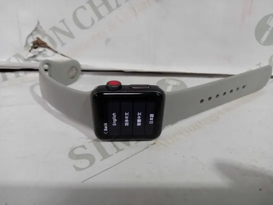 APPLE WATCH SERIES 3 - ALUMINIUM GREY