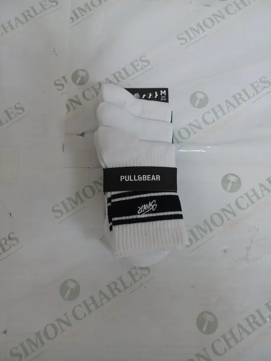 PULL & BEAR SET OF 3 SOCKS IN WHITE - MEDIUM