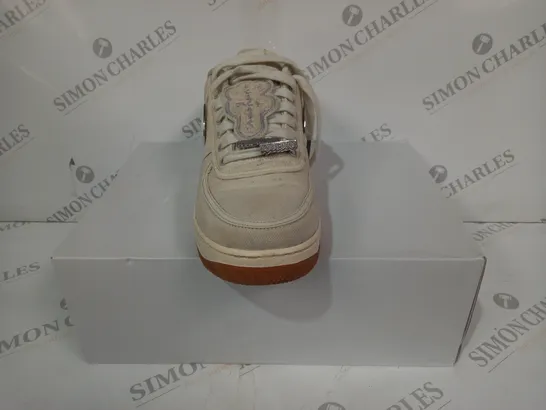 BOXED PAIR OF NIKE AIR FORCE 1 LOW TRAVIS SCOTT SHOES IN BEIGE UK SIZE 8.5