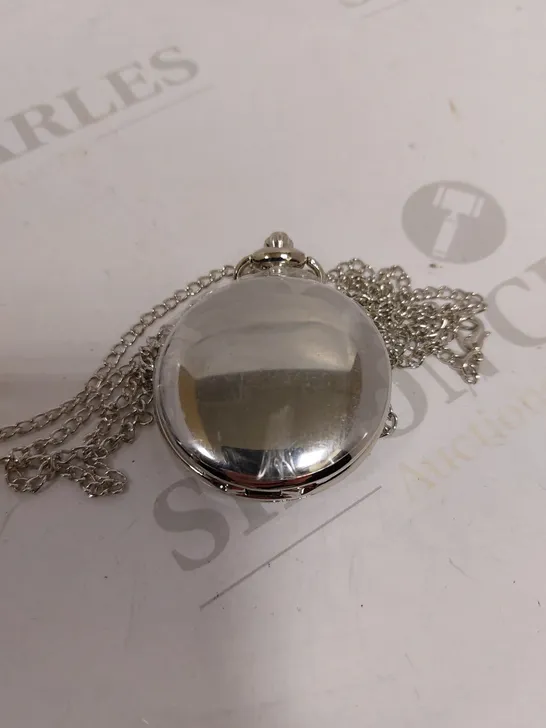 QUARTZ SILVER EFFECT POCKET WATCH