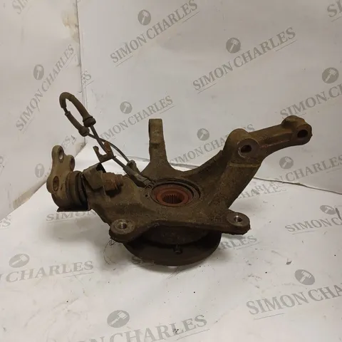 STEERING KNUCKLE FOR CAR.