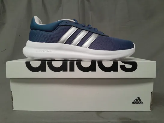 BOXED PAIR OF ADIDAS LITE RACER 4.0 SHOES IN BLUE/SILVER UK SIZE 6.5