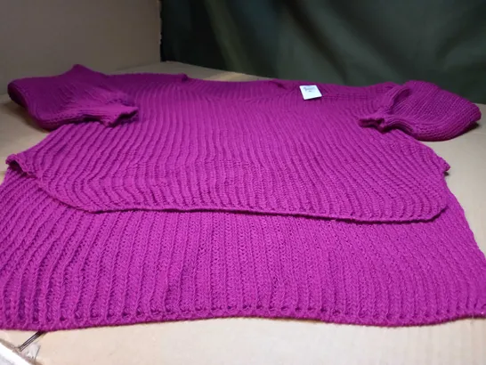 DESIGNER MAGENTA KNITTED JUMPER 