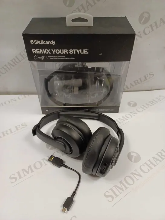 SKULLCANDY CASSETTE WIRELESS ON EAR HEADPHONES 