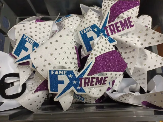 APPROXIMATELY 20 FACE XTREME HAIR ACCESSORY 