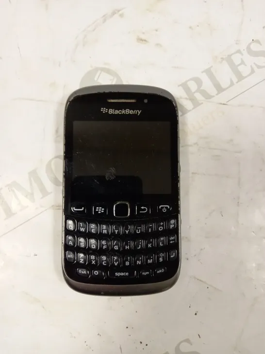 BLACKBERRY 9320 MOBILE PHONE 