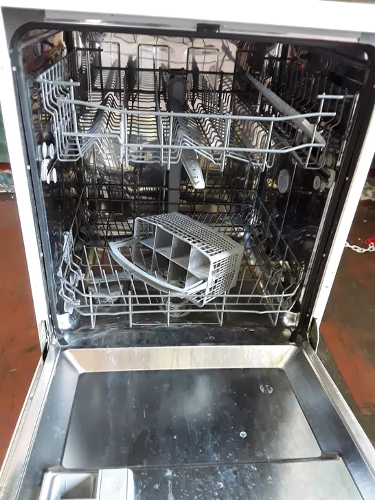 WHITE KNIGHT FSDW6052W DISHWASHER 