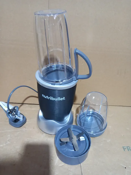 NUTRIBULLET BLENDER