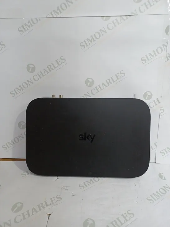 SKY Q BOX MODEL ES130 WITH 1 TBYTE HARD DRIVE