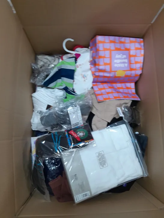 BOX OF ASSORTED CHILDRENS CLOTHING VARYING IN SIZE/COLOUR/STYLE TO INCLUDE:  TOPS, DRESSES, JUMPERS