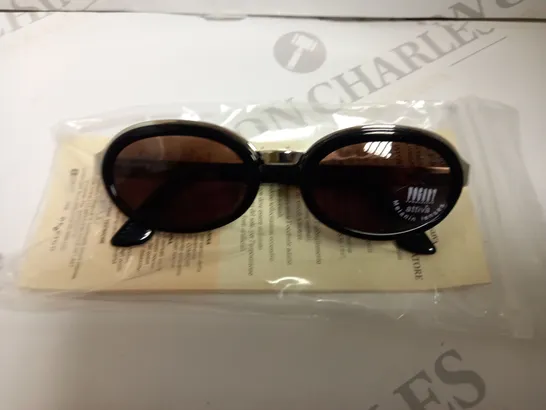 APPROXIMATELY 15 DIERRE VOGART SUNGLASSES - BOXED 