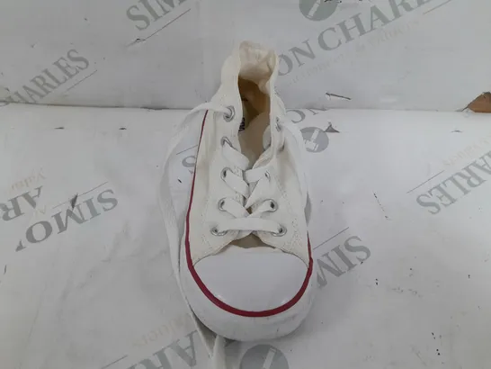 PAIR OF CONVERSE ALL STARS IN WHITE - KIDS SIZE 10