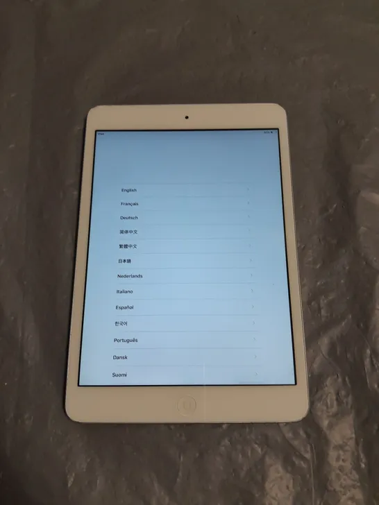 UNBOXED APPLE IPAD MINI IN WHITE - A1432