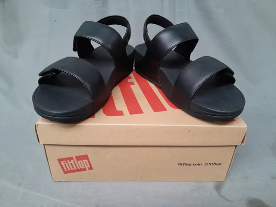 BOXED PAIR OF FITFLOP LULU ADJUSTABLE LEATHER BACK-STRAP SANDALS IN BLACK UK SIZE 7