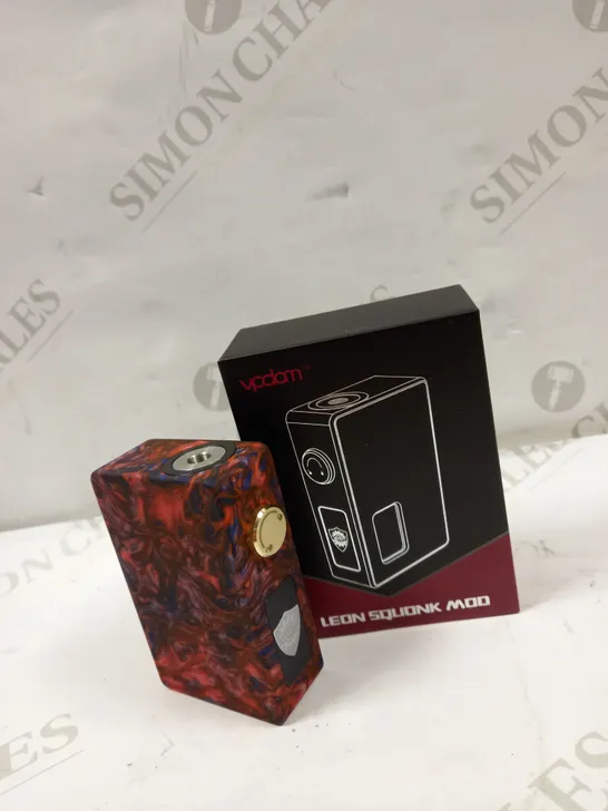 LEON SQUONK MOD BY VPDAM  WITH A REPLACEMENT SQUONK BOTTLE AND 18650 BATTERY SLEEVE ADAPTOR AND 1 USER MANUAL - RED 