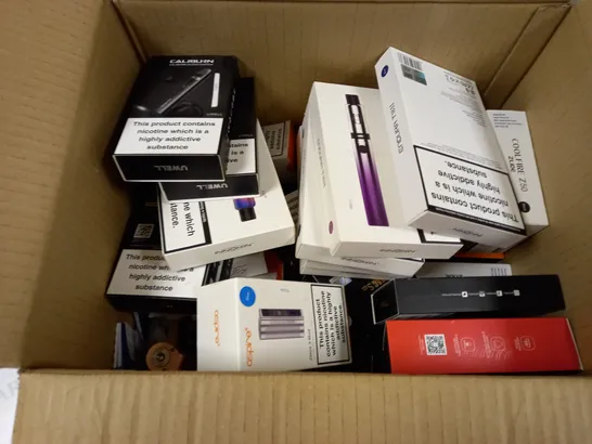 BOX OF APPROXMATELY 28 E-CIGARETTES AND LIQUIDS TO INCLUDE ARGUS PRO, ASPIRE ZELOS 3 MOD IN BLUE, UWELL CALIBURN G POD SYSTEM, ETC