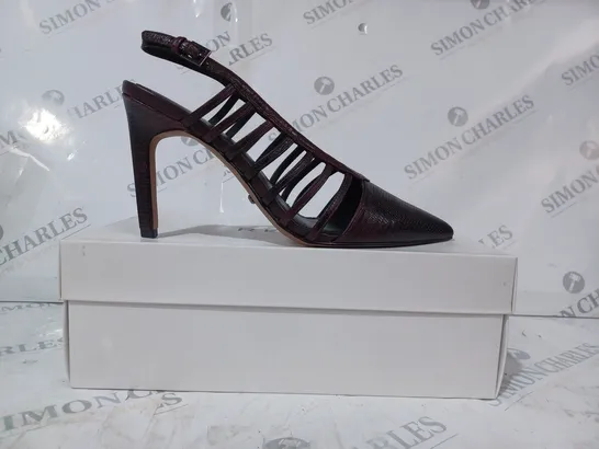 BOXED PAIR OF REISS DAPHNE SLINGBACK HEELS IN POMEGRANATE SIZE 6