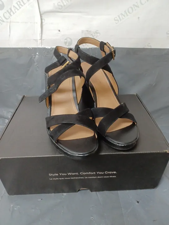 VIONIC WEDGE SANDALS BLACK SIZE 7