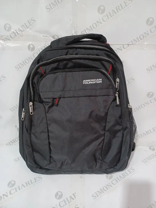 AMERICAN TOURISTER LAPTOP BACKPACK IN BLACK