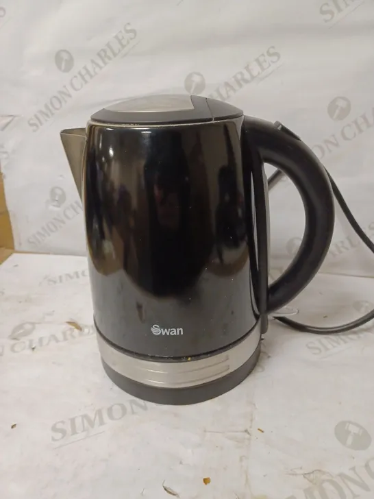 SWAN STAINLESS STEEL/BLACK KETTLE RRP £39.99