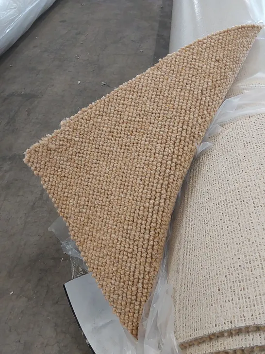 ROLL OF QUALITY SISAL WEAVE WILD GINGER CARPET // APPROX SIZE: 4 X 6.2m