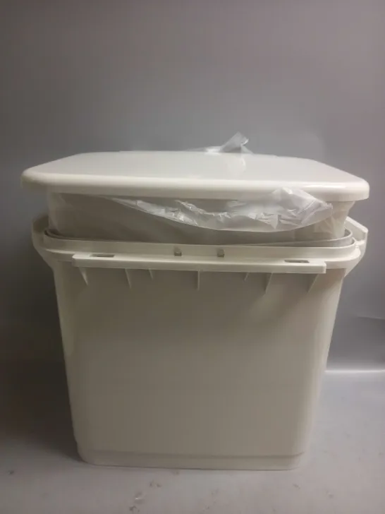 BOXED 2-FLOOR TRASH CAN IN WHITE 38L