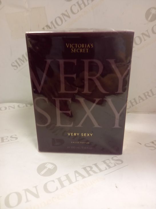 BOXED AND SEALED VICTORIA'S SECRET VERY SEXY EAU DE PARFUM 100ML