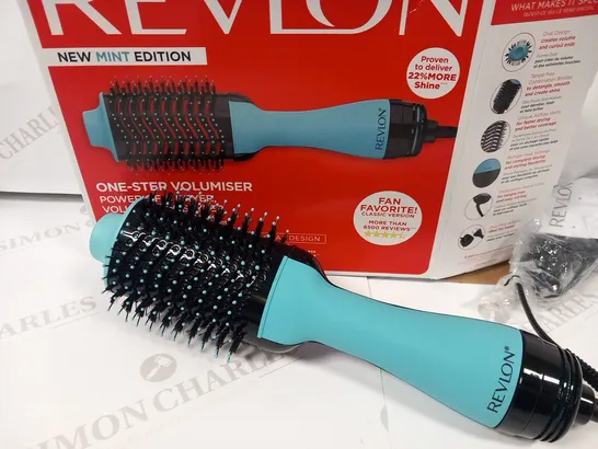 BOXED REVLON ONE STEP VOLUMISER 