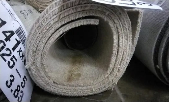 QUALITY ROLL OF LINGDALE RYLESTONE CARPET APPROXIMATELY 5 X 2.73M