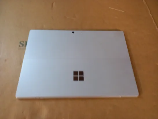 UNBOXED MICROSOFT SURFACE 1796 256GB