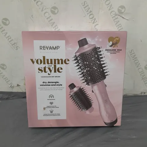 REVAMP VOLUME AND STYLE 1200W BLOW DRY BRUSH