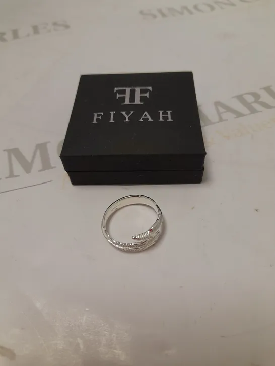 FIYAH ADJUSTABLE PLUME RING 