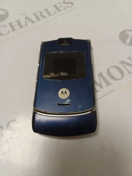 MOTOROLA BR50 FLIP PHONE