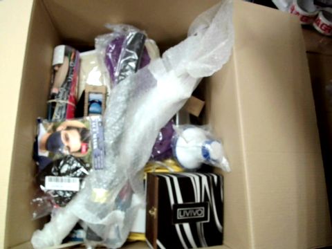 BOX OF SIGNIFICANT QUANTITY OF HOUSEHOLD ITEMS TO INCLUDE CLIPPER STATION, WAX CARVING SET, DIGITAL ALARM CLOCK ETC 