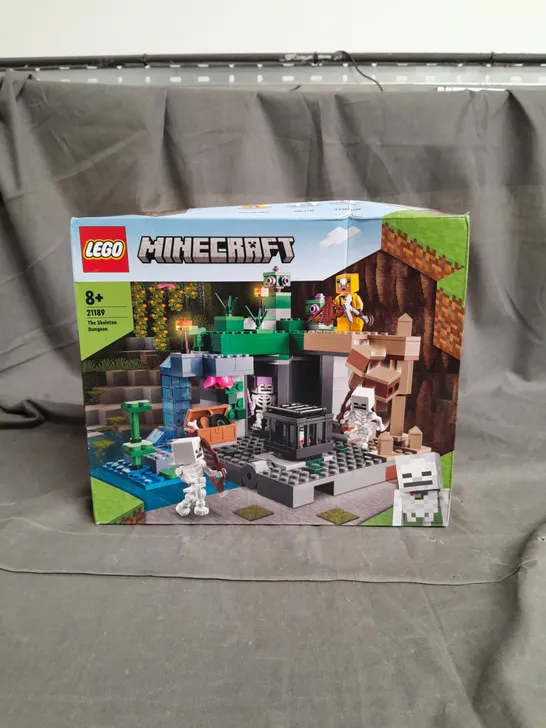 BOXED LEGO MINECRAFT THE SKELETON DUNGEON 