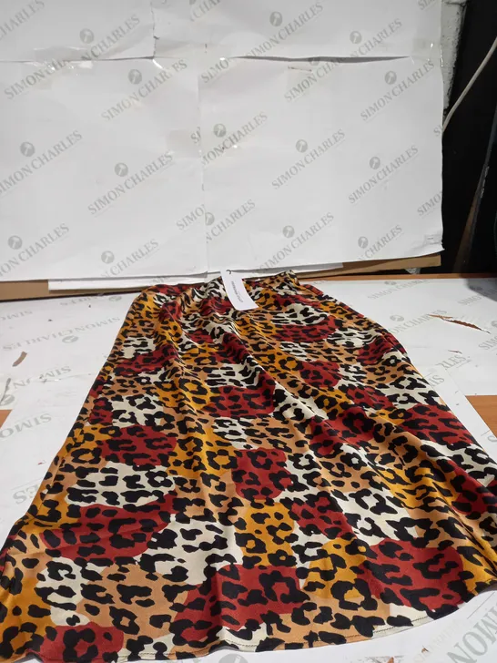 LITTLE MISTRESS LEOPARD PRINT MID SKIRT SIZE 8