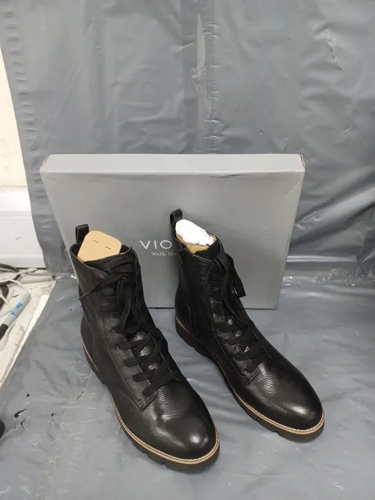 BOXED PAIR OF VIONIC LANI LACE BOOTS IN BLACK SIZE 6 1/2 