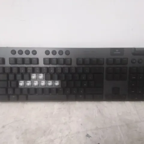 BOXED LOGITECH G915 WIRELESS RGB MECHANISM GAMING KEYBOARD 