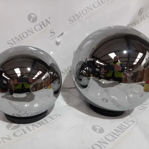 BOXED KELLY HOPPEN SET OF 2 INDOOR OUTDOOR PRELIT GLASS DECOR, REFLECTIVE ORBS