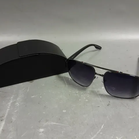 PRADA BLACK FRAMED LOGO SUNGLASSES 