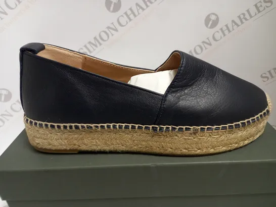 BOXED HOBBS ALICIA ESPADRILLE IN NAVY - SIZE 5