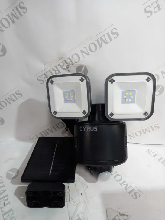 AURAGLOW CYRUS 600 LUMENS HYBRID SECURITY LIGHT