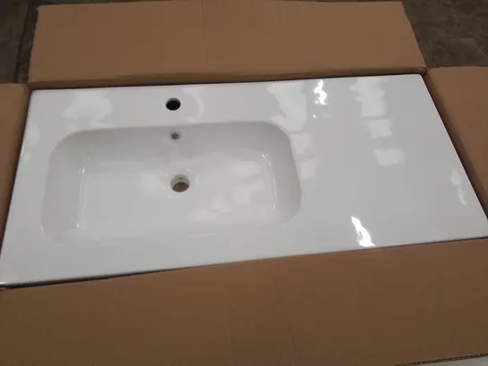 BOXED AS NEW CALYPSO AQUARA 1000MM CERAMIC VANITY TOP IN WHITE - 480X1100X200MM