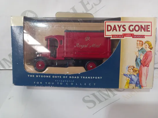 LLEDO DAYS GONE DENNIS ROYAL MAIL DELIVERY VAN MODEL