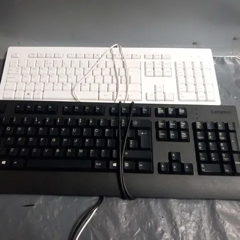 APPROXIMATELY 30 ASSORTED UNBOXED KEYBOARDS- COLLECTION ONLY