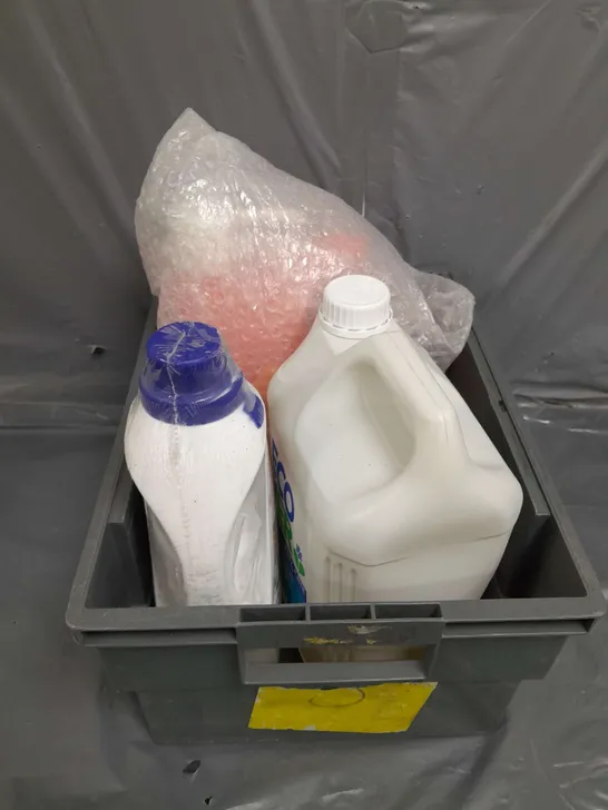 TOTE OF 3 ASSORTED CLEANING TUBS TOO INCLUDE LAUNDRY LIQUID , WASHING UP LIQUID , HAND WASH - COLLECTION ONLY 