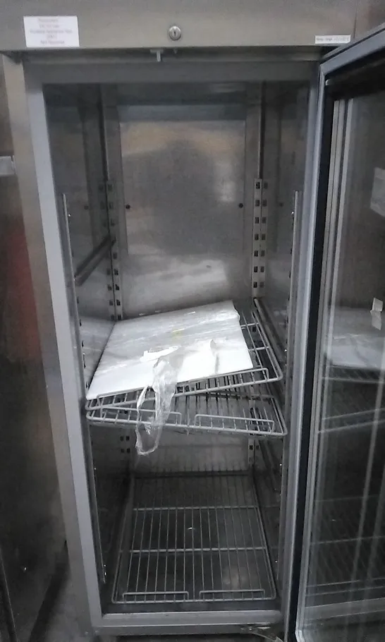 SINGLE COMMERCIAL FRIDGE/CHILLER F. PLUS TNV 70