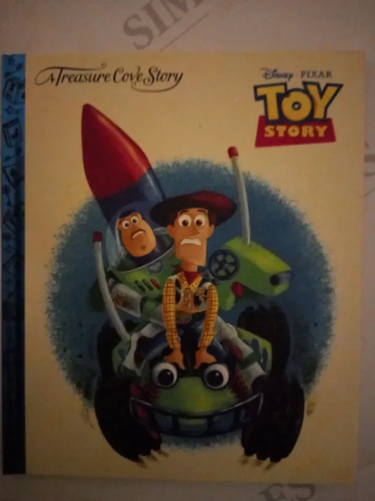 LOT OF APPROXIMATELY 50 TREASURE COVE STORY DISNEY PIXAR TOY STORY 4 BOOKS