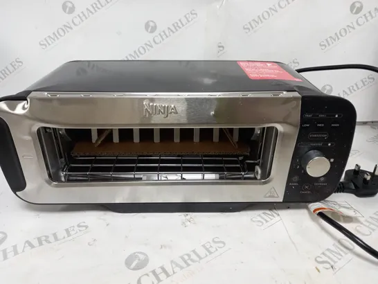 BOXED NINJA 2-IN-1 TOASTER & GRILL ST100UK